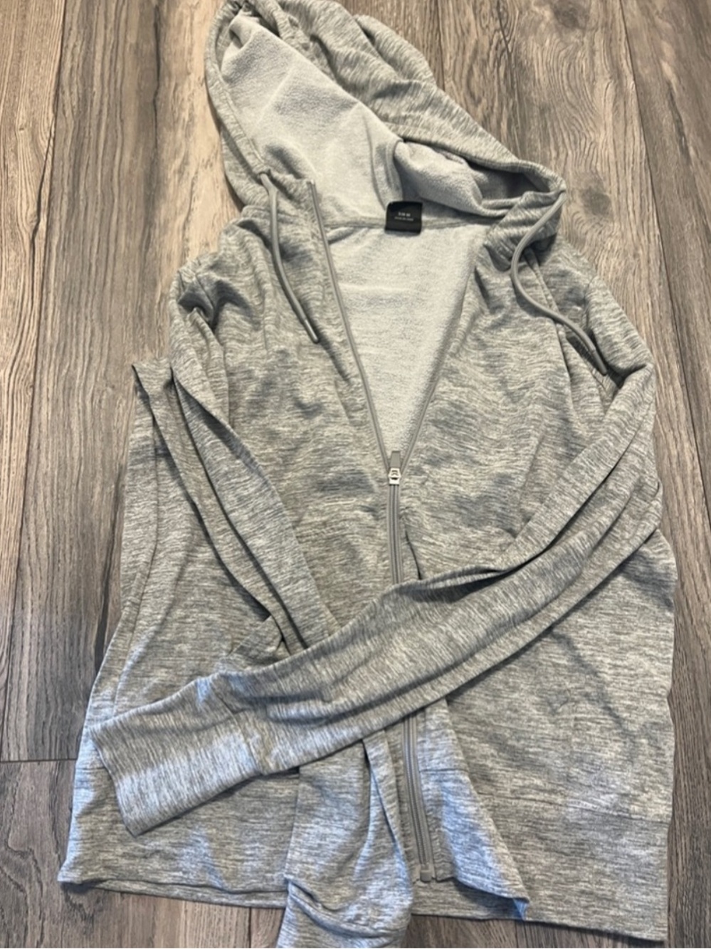 Bundle of 6 clothing pieces - Picture 6 of 7
